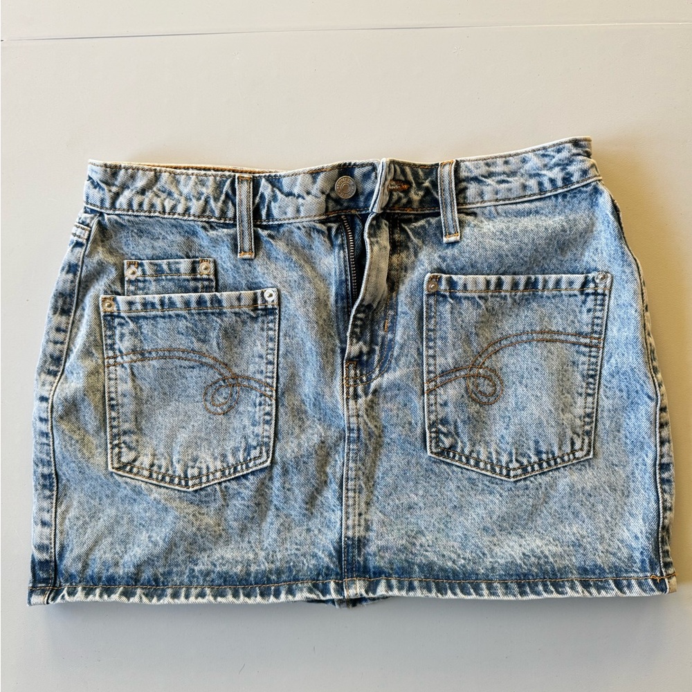 Forever 21 Denim Mini Skirt | Size Medium